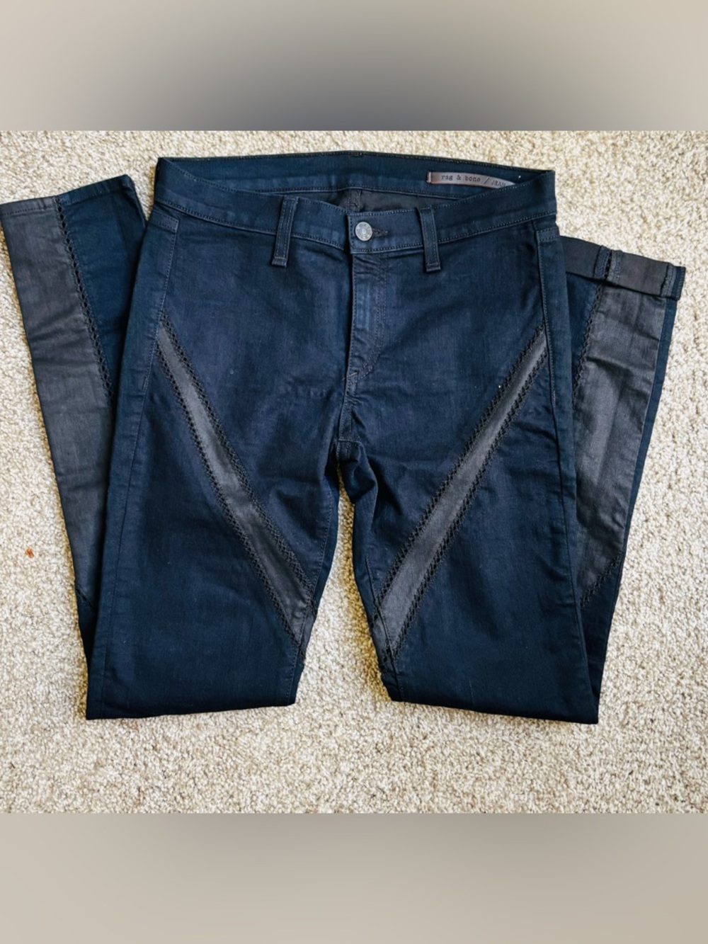Rag & Bone Black women ‘s  Slim Fit Jeans with Trim Detail size 27